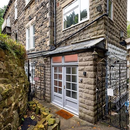 Spacious 3 Bedroom Ground Floor Apartment - 10 Mins From City Centre Leeds  Extérieur photo