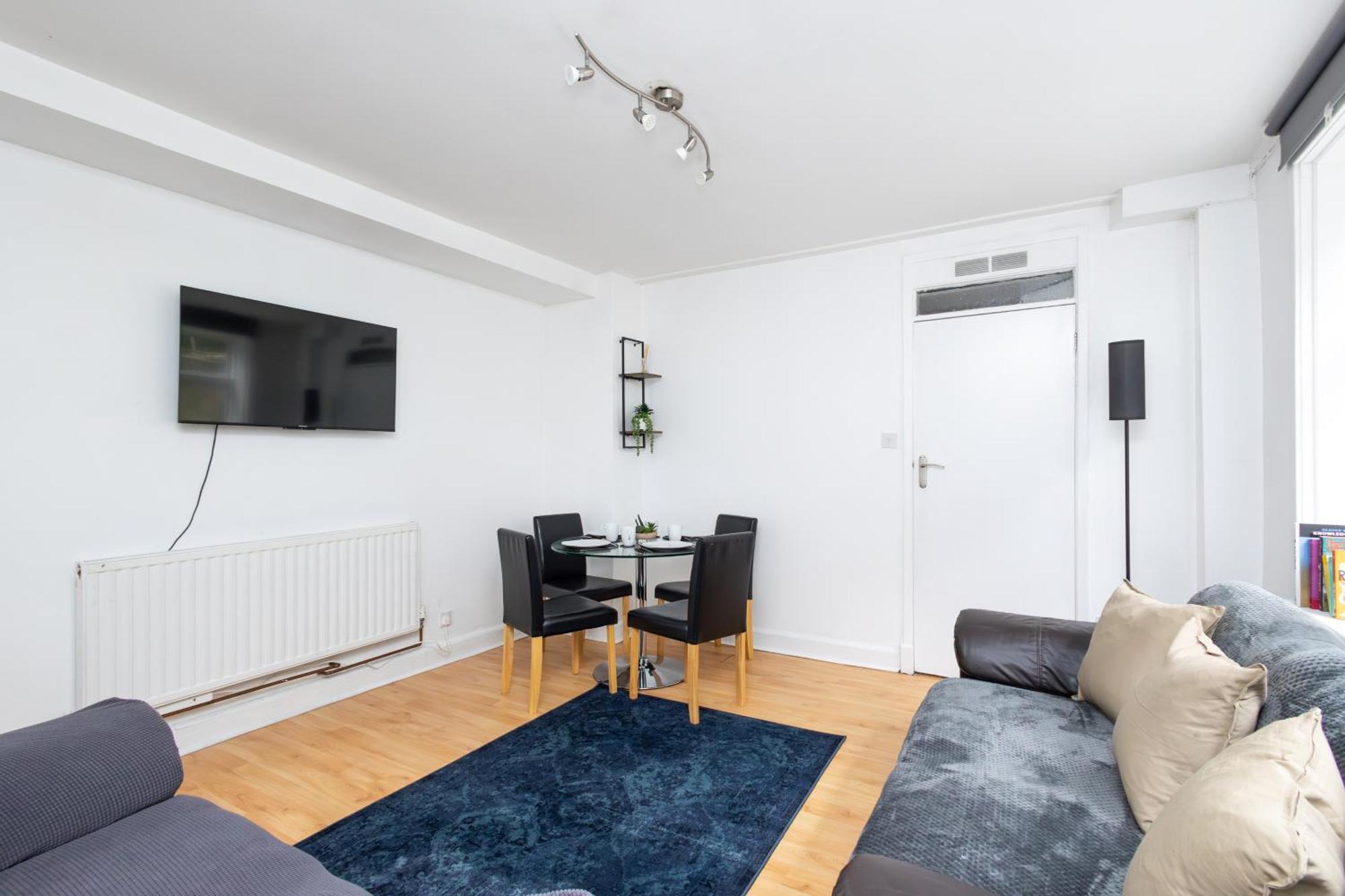 Spacious 3 Bedroom Ground Floor Apartment - 10 Mins From City Centre Leeds  Extérieur photo