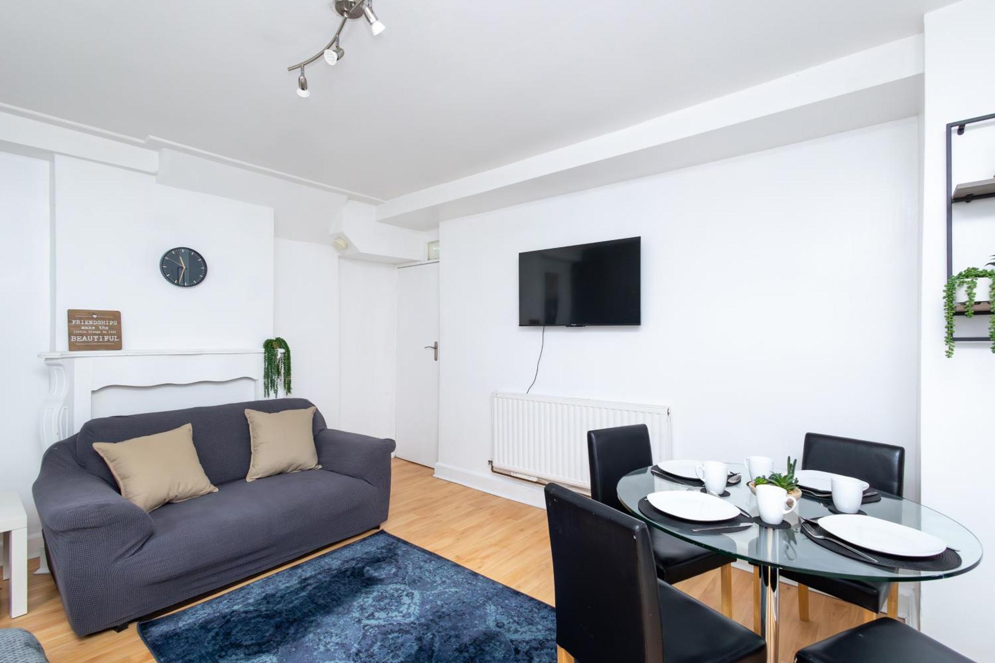 Spacious 3 Bedroom Ground Floor Apartment - 10 Mins From City Centre Leeds  Extérieur photo